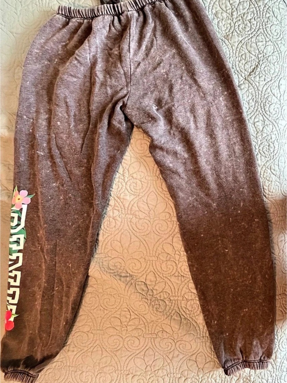 PINK Victoria’s Secret Tropical Floral Graphic Jogger Sweatpants Gray S